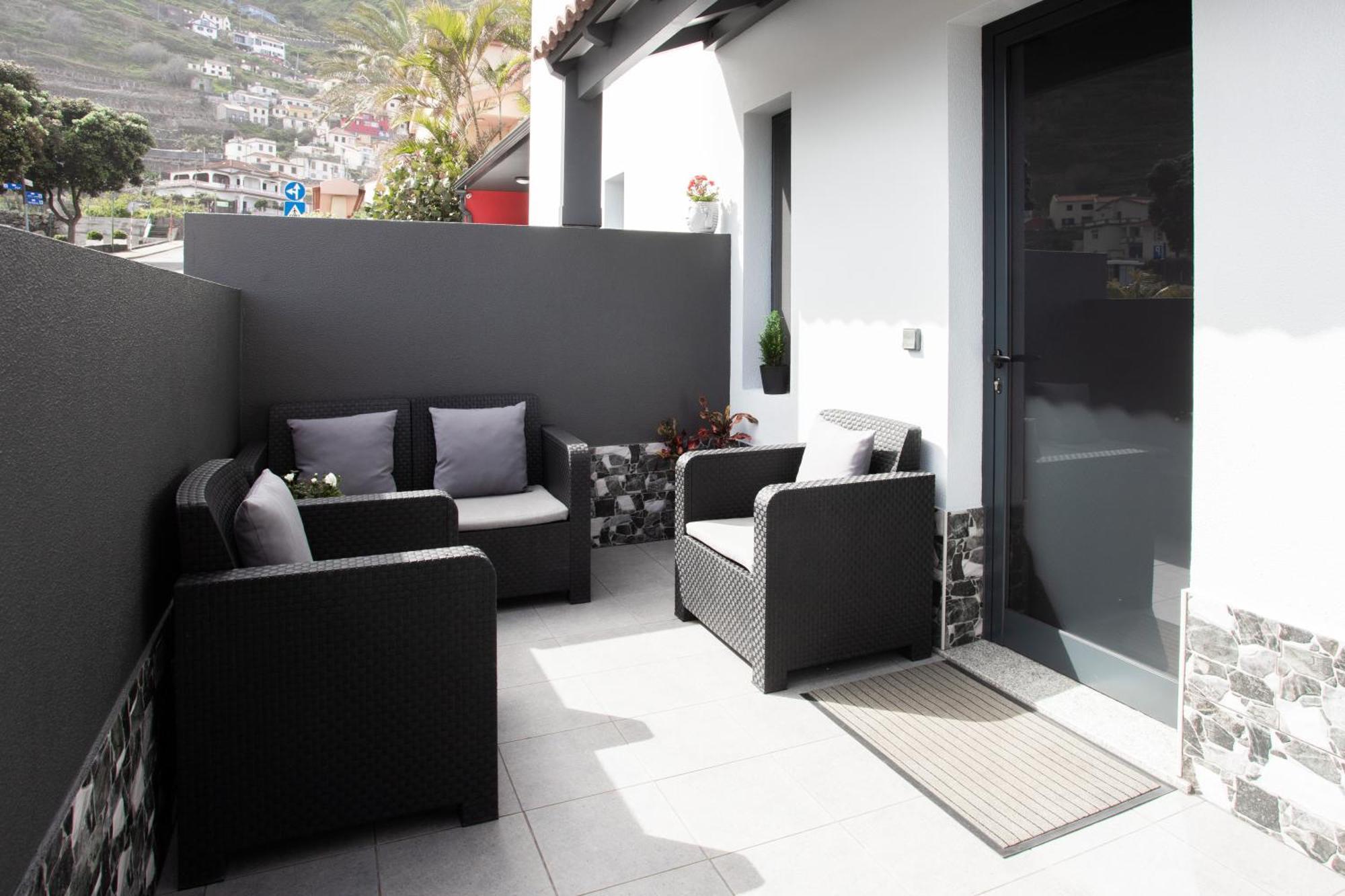 Village Center Two Bedroom Apartment Porto Moniz Exterior foto